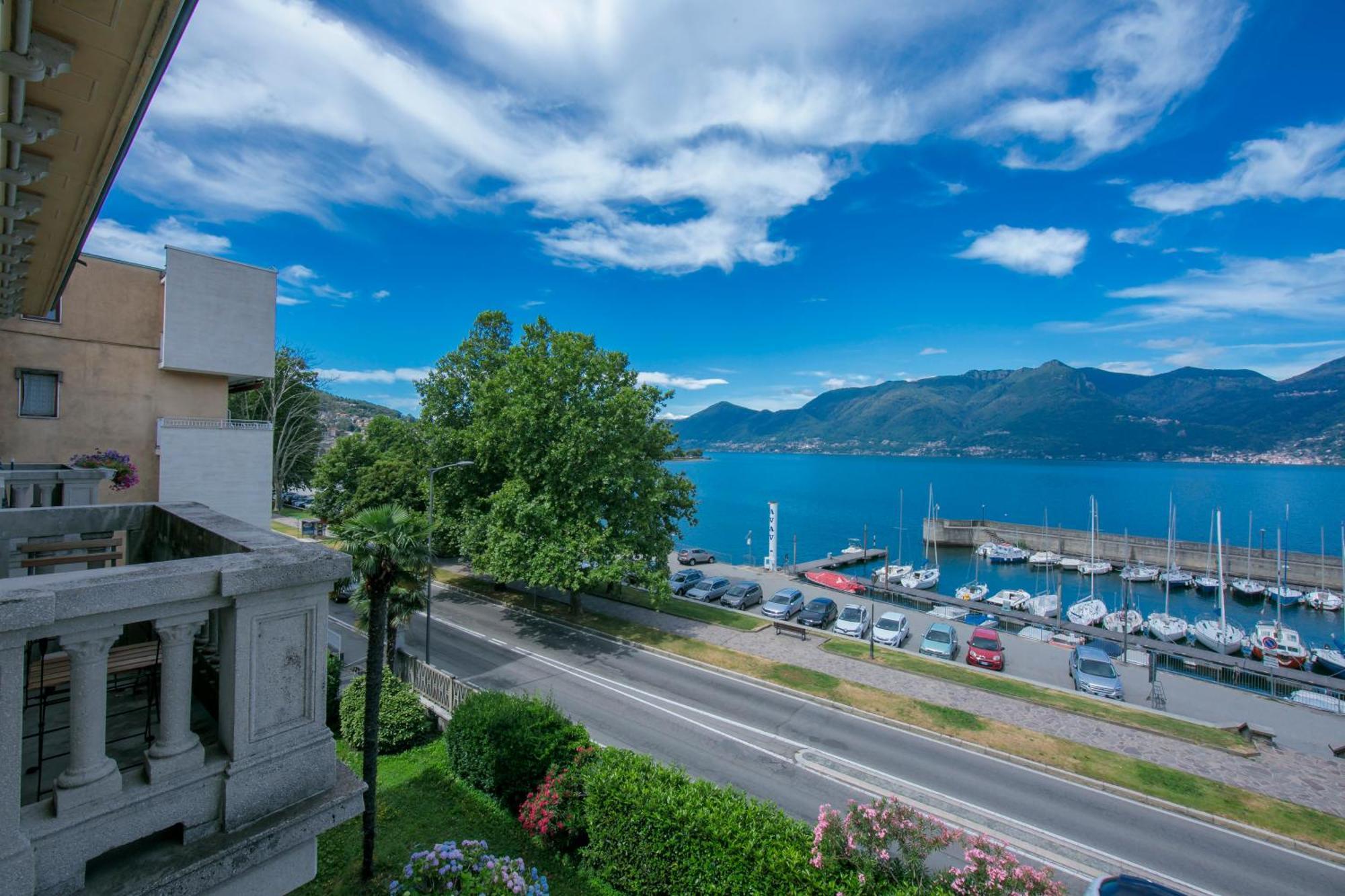 Residenza Oleandro Lake View Luino Center - Happy Rentals Екстер'єр фото