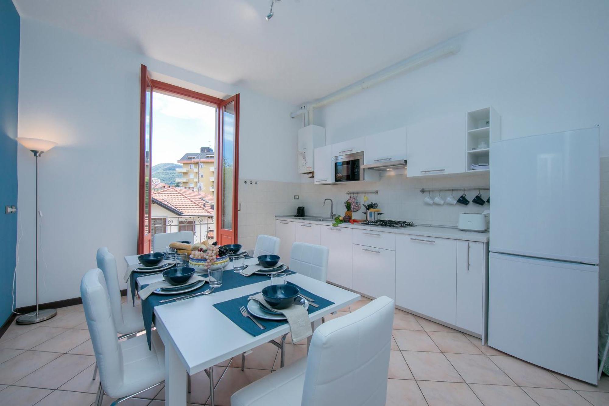 Residenza Oleandro Lake View Luino Center - Happy Rentals Екстер'єр фото
